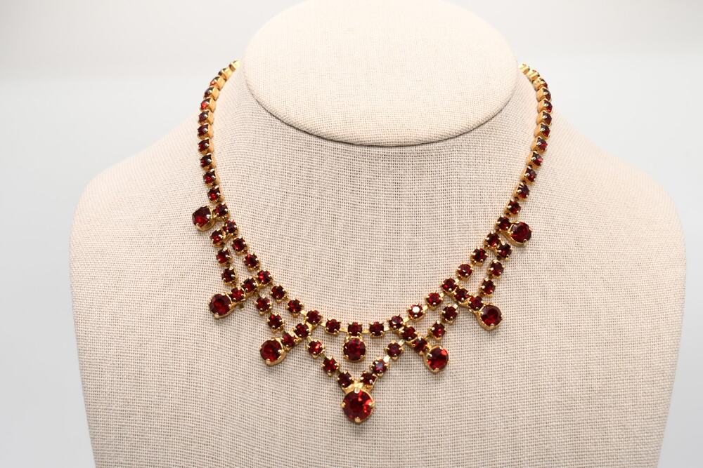 Vintage Red Rhinestone Choker Necklace Gold Tone 14.5" Dangle Fringe